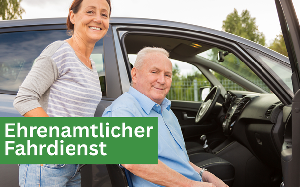 Dekobild: Senior im Rollstuhl steigt in PKW ein