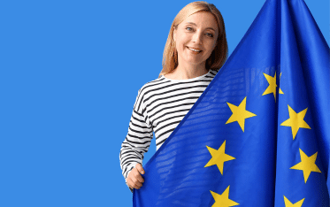 Frau mit Europaflagge