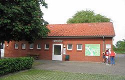 Außenansicht DGH Stickhausen, Detern